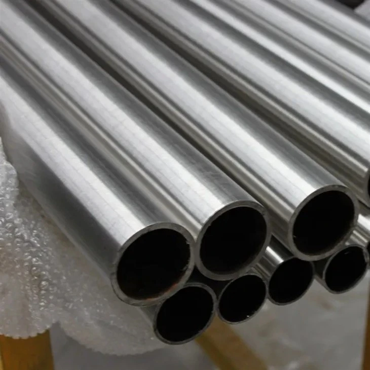 Pipe tal-egżost Titanju Għall-Bejgħ